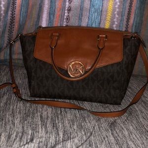 Micheal Kors Hudson Large Satchel